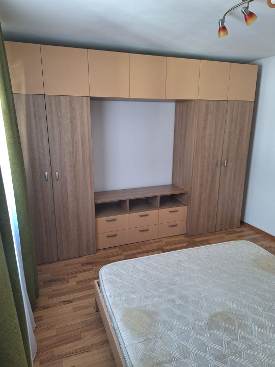 Apartament 2 camere, 48mp, parcare, zona Regal