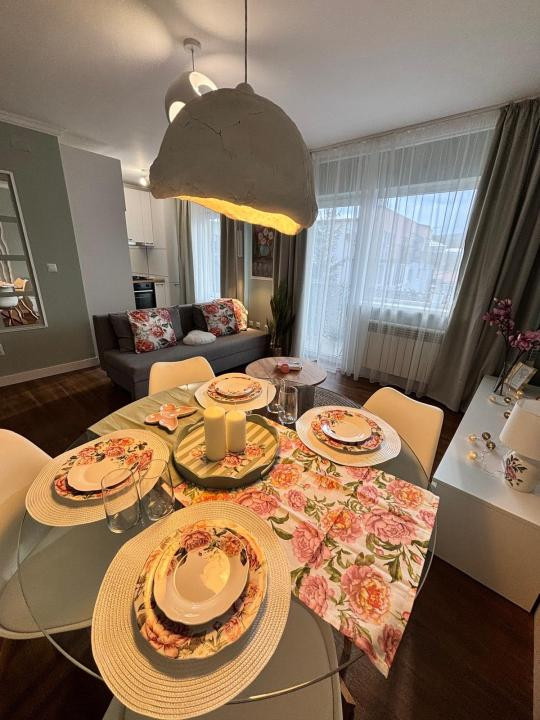 Apartament de 2 camere, Ultramodern, 42 mp, Floresti, Zona Panemar