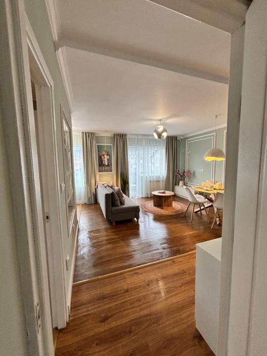 Apartament de 2 camere, Ultramodern, 42 mp, Floresti, Zona Panemar