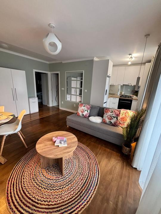 Apartament de 2 camere, Ultramodern, 42 mp, Floresti, Zona Panemar