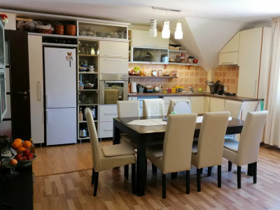 Apartament 3 camere, 84mp+6mp balcon, parcare, zona Nora