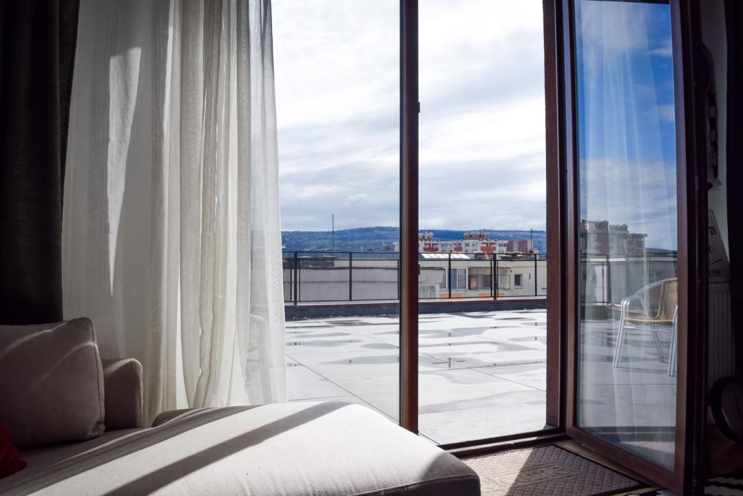 Penthouse 3 camere + 100mp terasa, parcare subterana, in cartierul Intre Lacuri