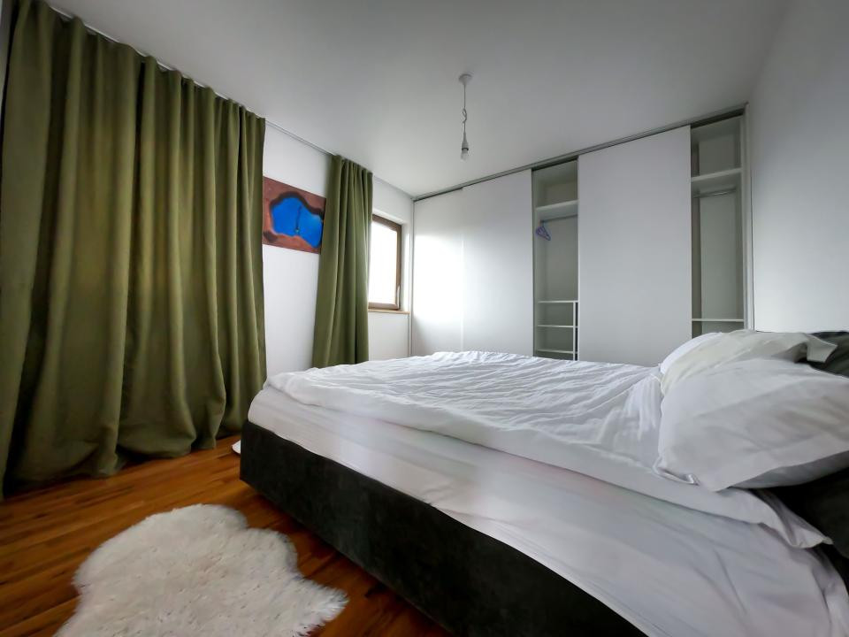 Penthouse 3 camere + 100mp terasa, parcare subterana, in cartierul Intre Lacuri