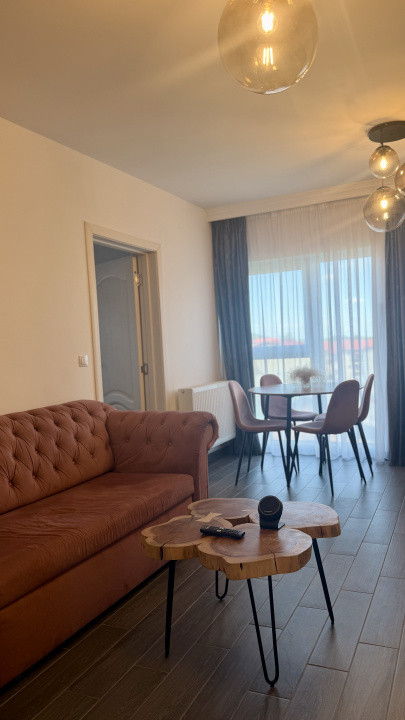 Apartament cu 3 camere de închiriat,parcare bloc nou cu lift