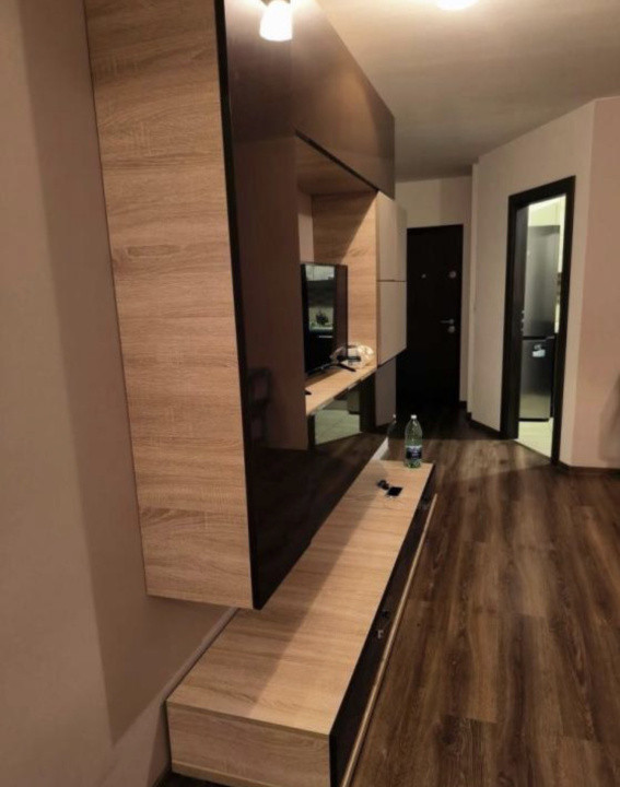 Apartament cu 3 camere de închiriat,parcare,disponibil imediat