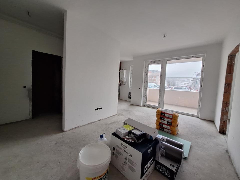 Apartament cu 2 camere, 44,25 mp. balcon, zona Cetatii