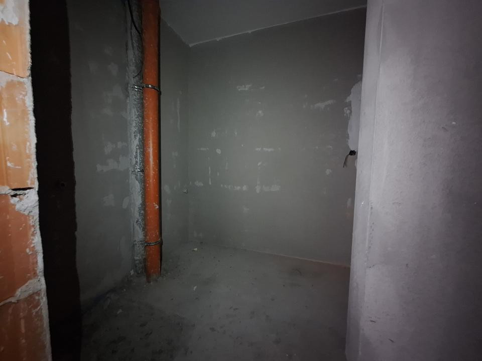 Apartament cu 2 camere, 44,25 mp. balcon, zona Cetatii