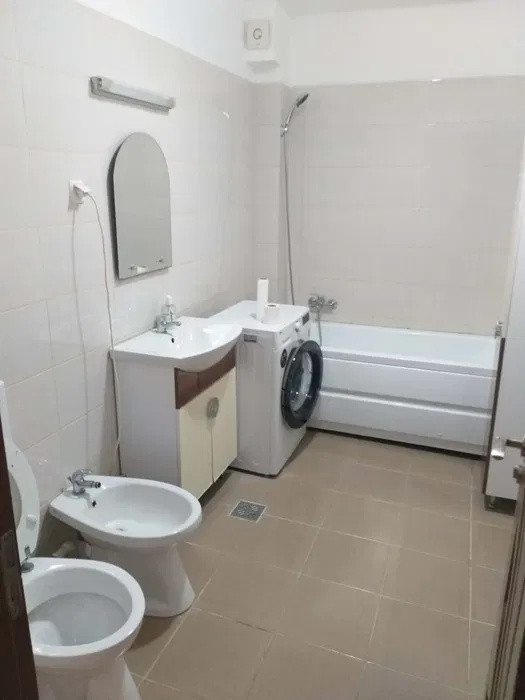 Apartament 2 camere, etaj intermediar, 63mp, zona Razoare