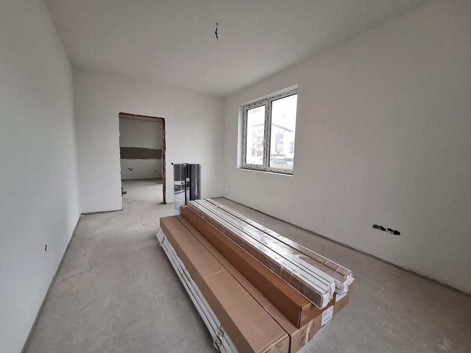 Apartament cu 2 camere, 51 mp, balcon, zona Cetatii