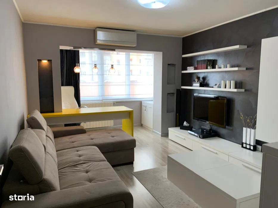 Apartament 2 camere decomandate, etaj intermediar, parcare, zona Piata Marasti