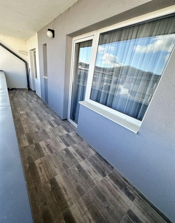 Apartament cu 3 camere, zona Eroilor, bloc nou