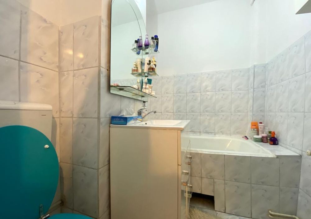 Garsoniera, 26mp, balcon, etaj intermediar, zona Marasti