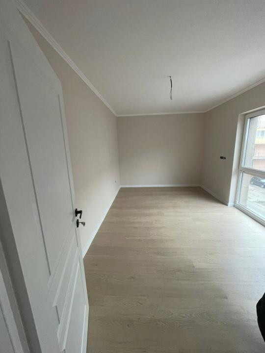 Apartament cu 2 camere, 48 mp, balcon, zona Eroilor