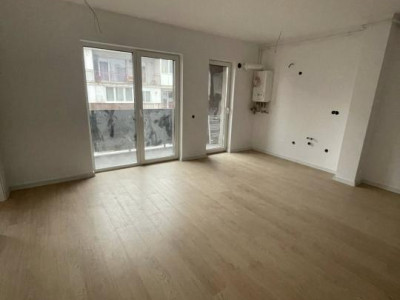 Apartament cu 2 camere, 48 mp, balcon, zona Eroilor