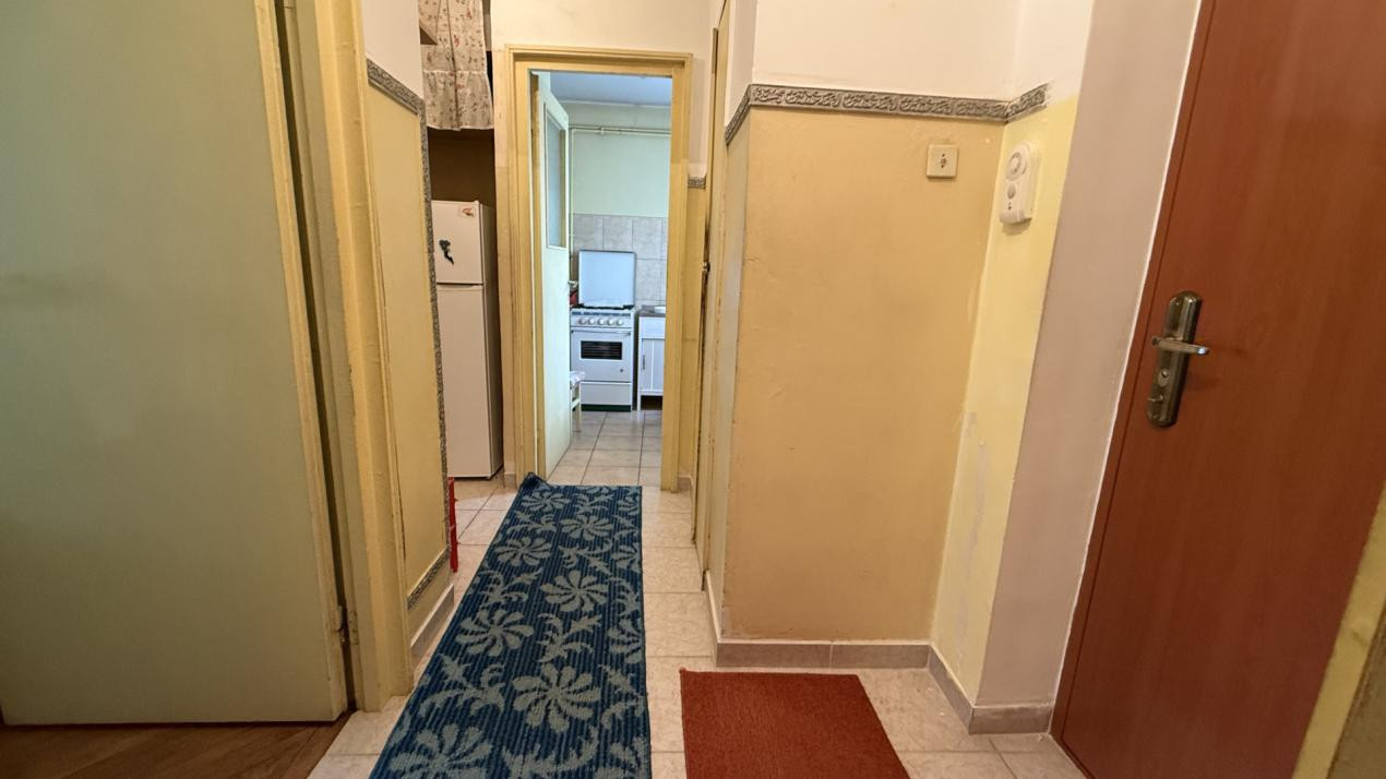 Apartament decomandat in zona Piata Flora