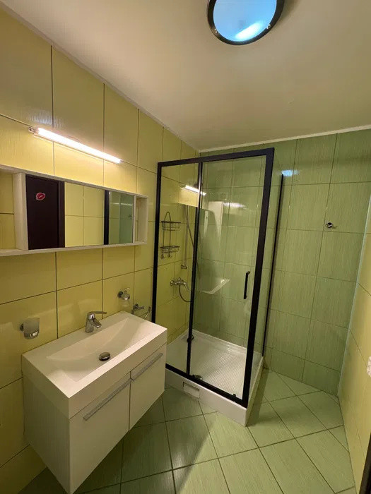 Apartament cu 2 camere, 53 mp, 2 parcari, zona Muzeul Apei