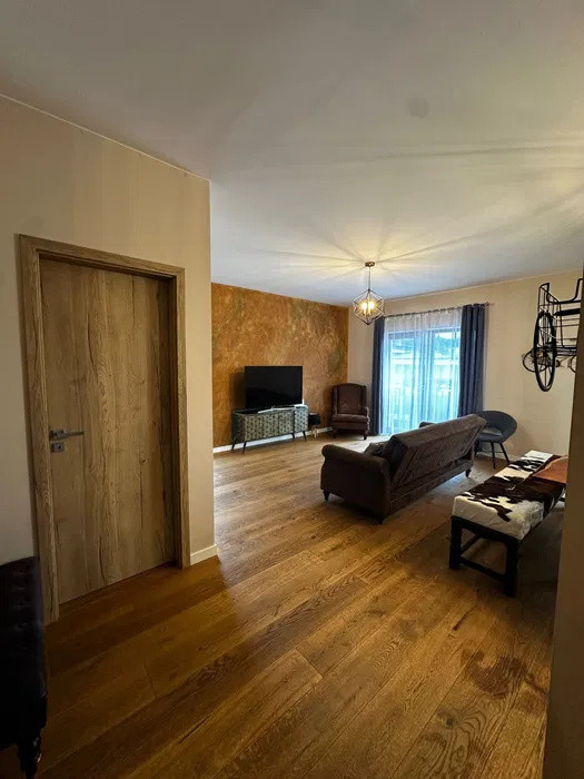 Apartament 79 mp GRUIA in vilă + curte + piscina / jacuzzi / sauna