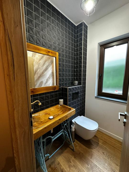 Apartament 79 mp GRUIA in vilă + curte + piscina / jacuzzi / sauna