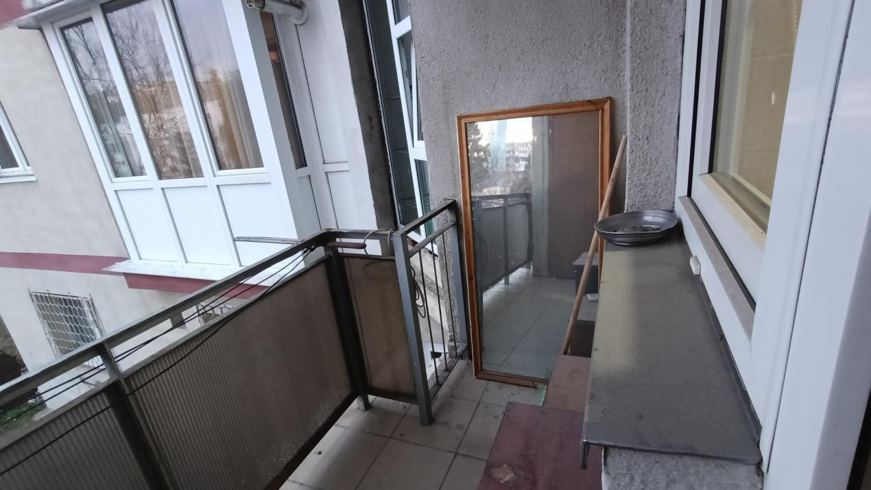 Apartament de vanzare 2 camere decomadate 