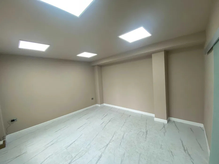 Spatiu de birou, 50 mp utili, recent renovat, parcare, zona P-ta Mihai Viteazul