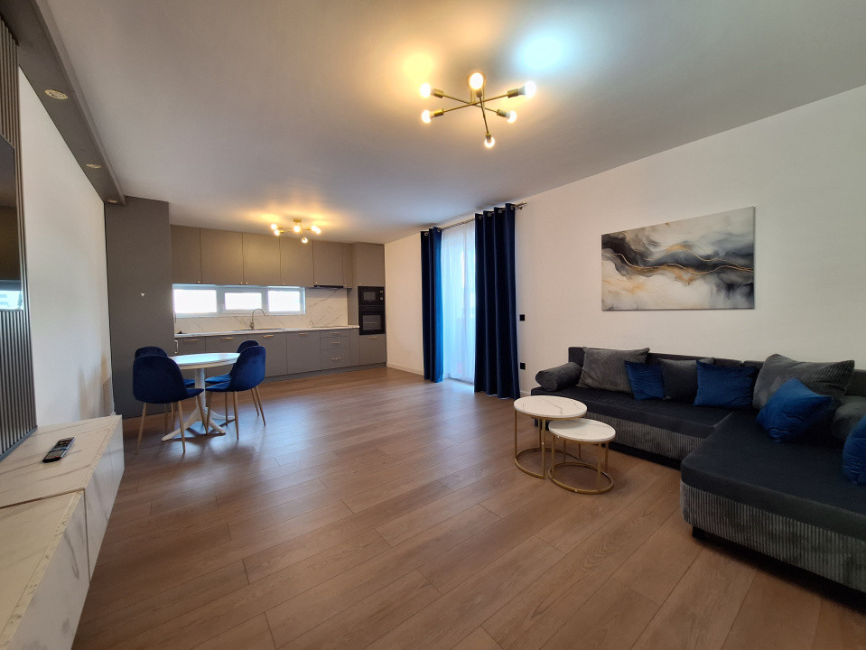 Apartament cu 2 camere, 65 mp, balcon, zona Ametyst