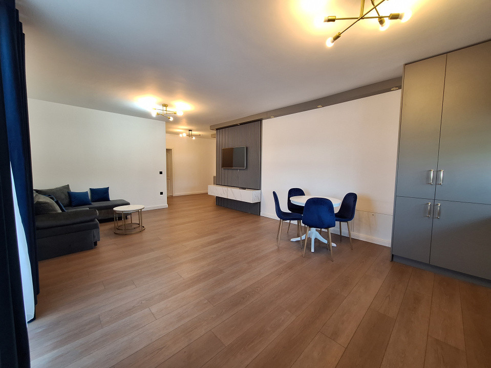 Apartament cu 2 camere, 65 mp, balcon, zona Ametyst