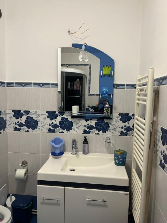 apartament cu 2 camere,etaj intermediar, zona Muzeul Apei