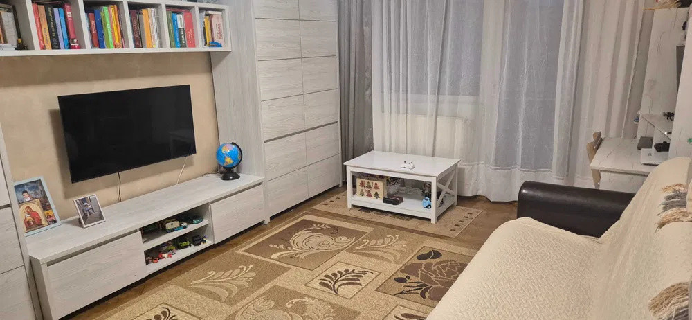 Apartament 2 camere, 50mp, zona Intre Lacuri