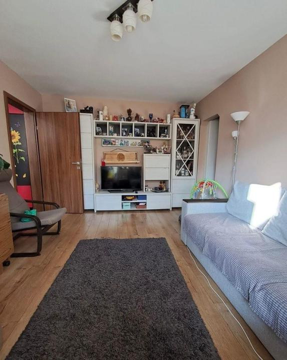 apartament cu 4 camere,etaj intermediar,zona Manastur-Big