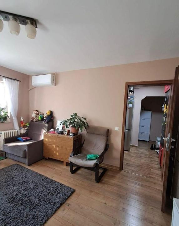 apartament cu 4 camere,etaj intermediar,zona Manastur-Big