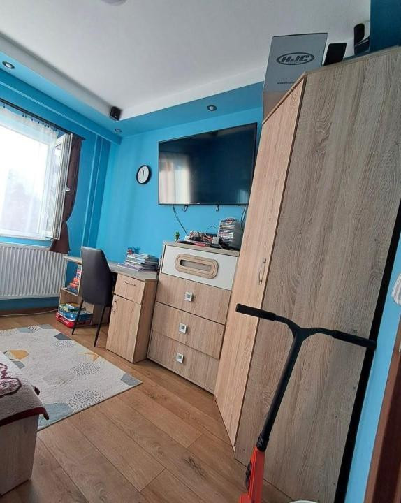 apartament cu 4 camere,etaj intermediar,zona Manastur-Big