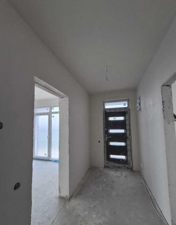 Duplex spatios cu 4 camere, 240 mp, Garaj, Zona Garii