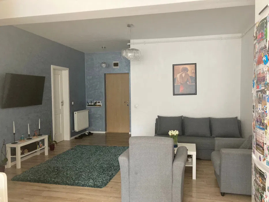 Apartament cu 2 camere, 57 mp, balcon, zona Stadionului