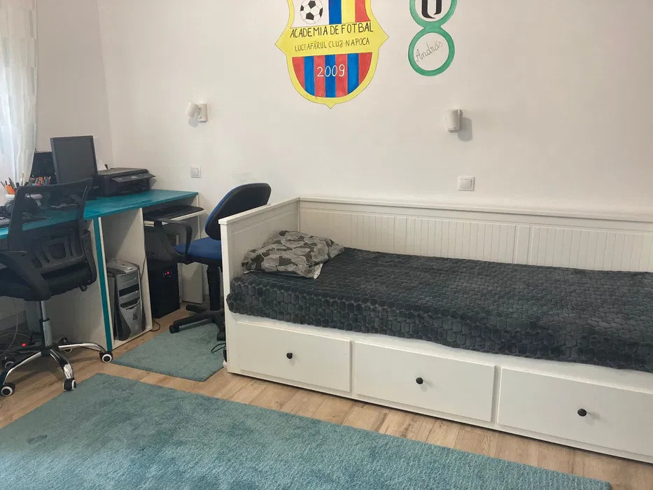 Apartament cu 2 camere, 57 mp, balcon, zona Stadionului