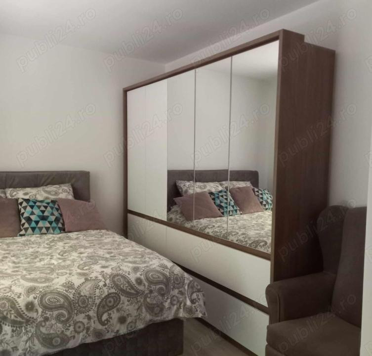 Duplex mobilat 5 camere plus mansarda, 150 mp, 4 parcari, Zona Edgar Quinet