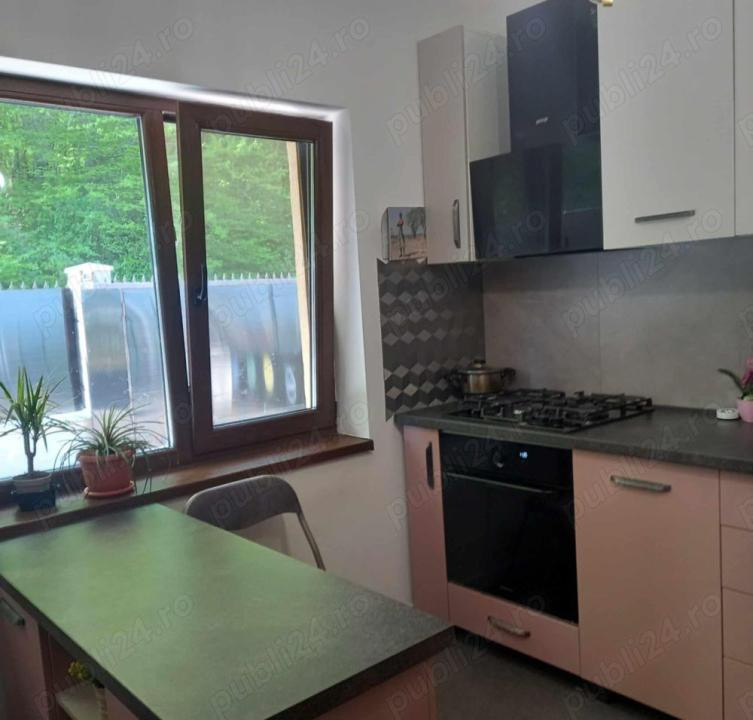 Duplex mobilat 5 camere plus mansarda, 150 mp, 4 parcari, Zona Edgar Quinet