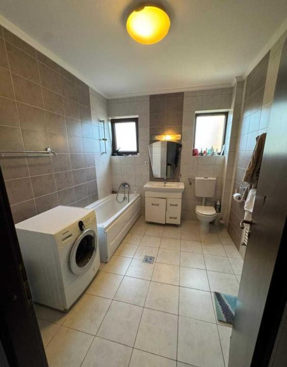 Apartament 2 camere decomandate, 73mp, parcare, zona Constantin Notarra