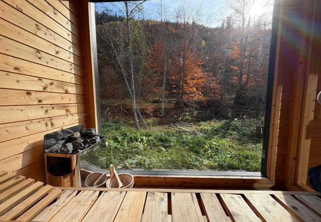 CABANA,CU TEREN DE 1500 MP