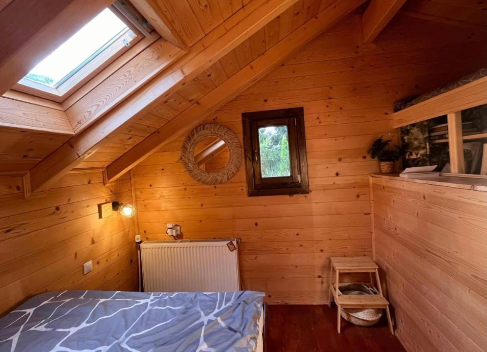 CABANA,CU TEREN DE 1500 MP