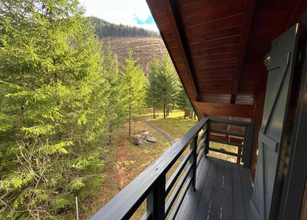 CABANA,CU TEREN DE 1500 MP