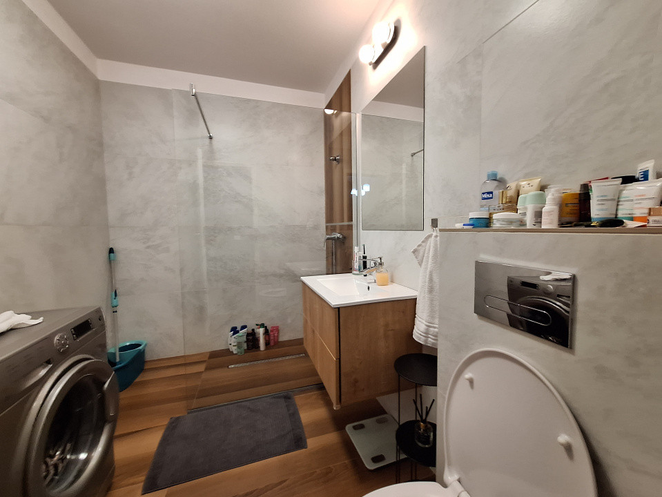 Apartament cu 2 camere, balcon, zona AMETYST
