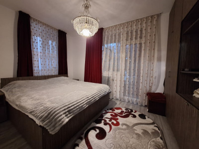 Apartament cu 3 camere, 58 mp, balcon, zona Eroilor