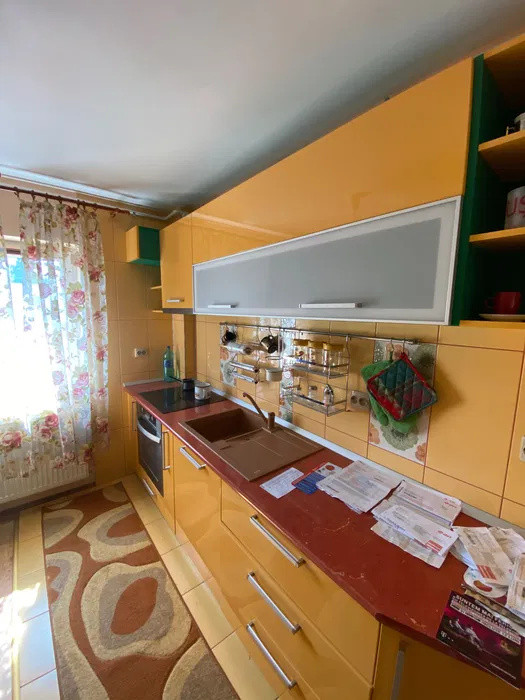 Apartament 2 camere, decomandat Str Primaverii