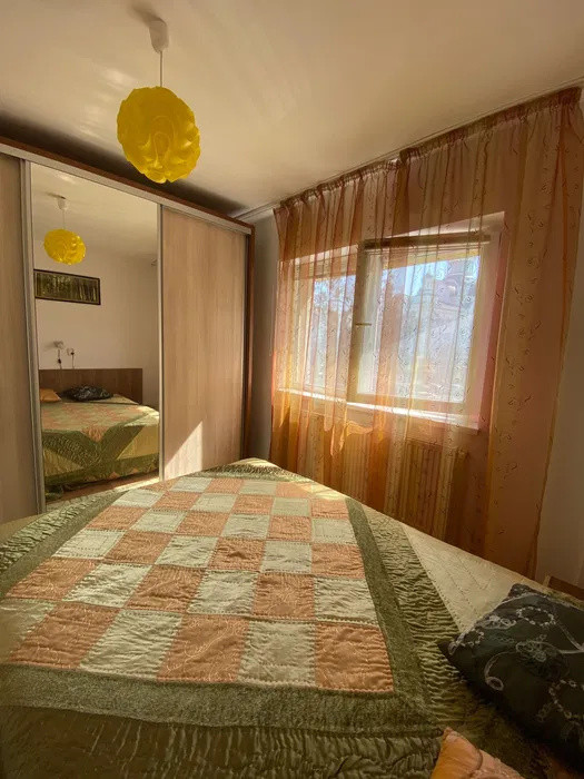 Apartament 2 camere, decomandat Str Primaverii