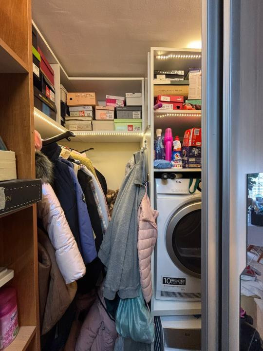 Apartament cu 3 camere,etaj 1, zona Sesul de sus 