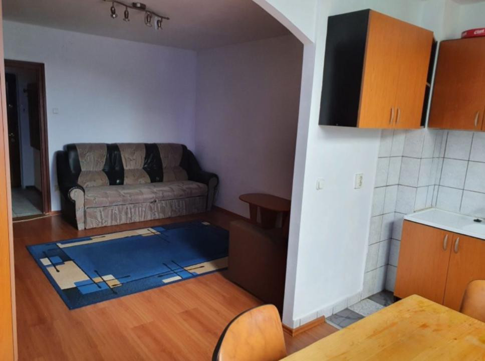 Garsoniera la etaj intermediar in zona Detunata/Gheorgheni