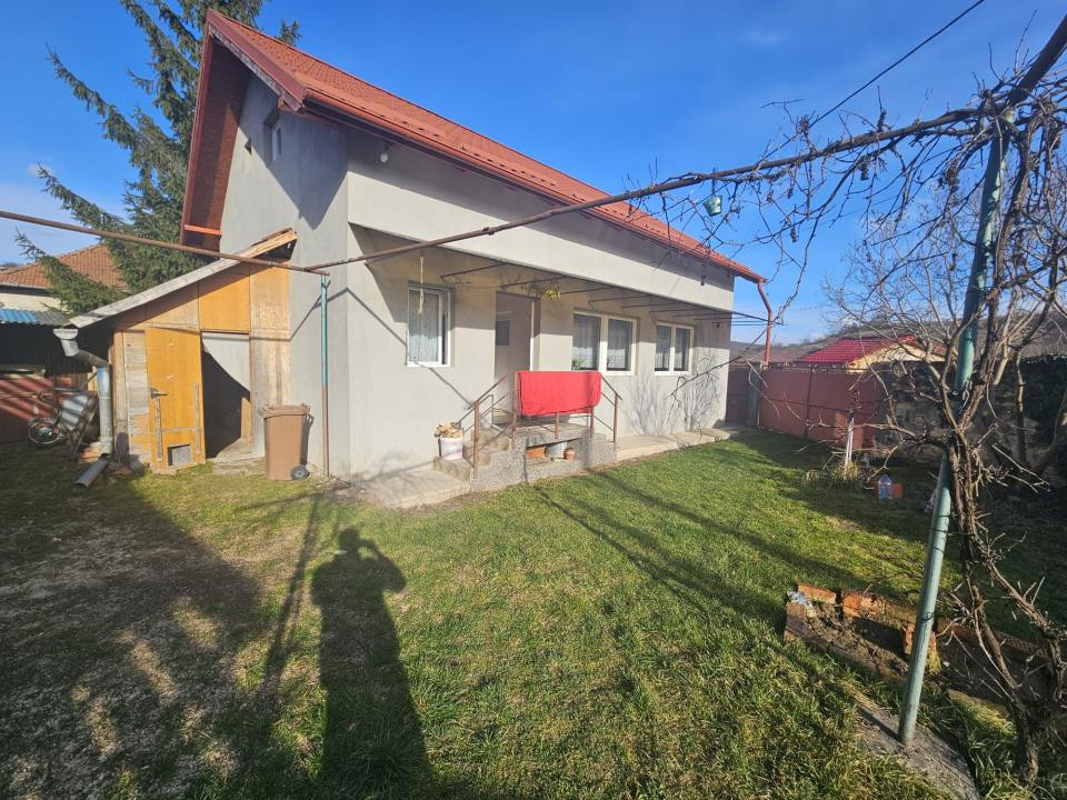 Casa individuala, 150 mp + teren 240 mp, zona Suceagu
