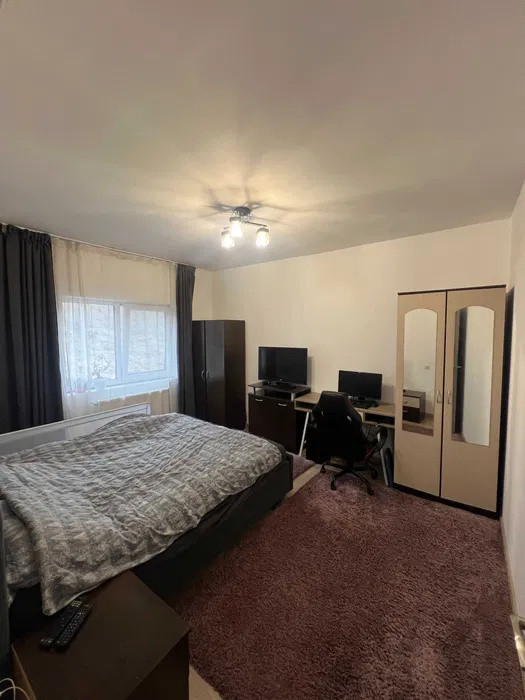 Apartament cu 3 camere, 66 mp, parcare, 2 balcoane, zona Teilor