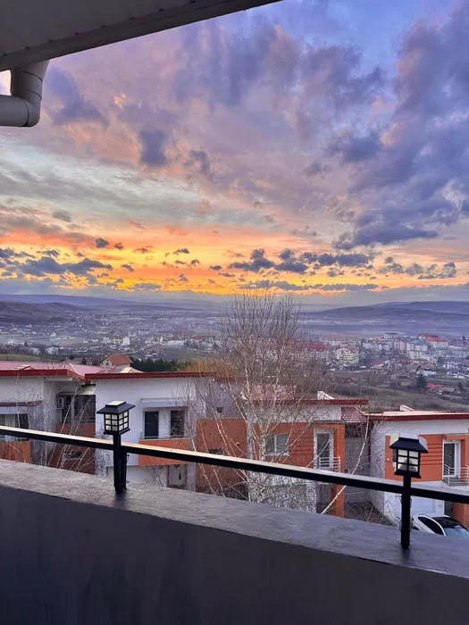 Apartament  2 camere, 51mp, 3 balcoane, parcare, boxa, zona Omnia Residence