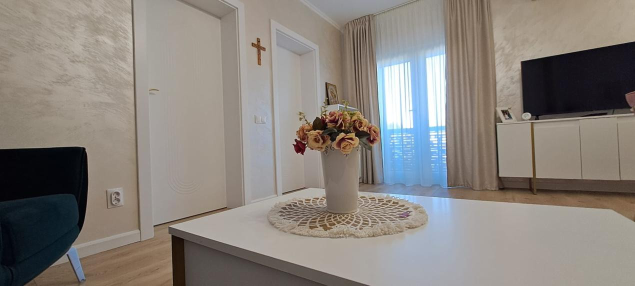 Apartament modern cu 3 camere, balcon, zona DENNVER